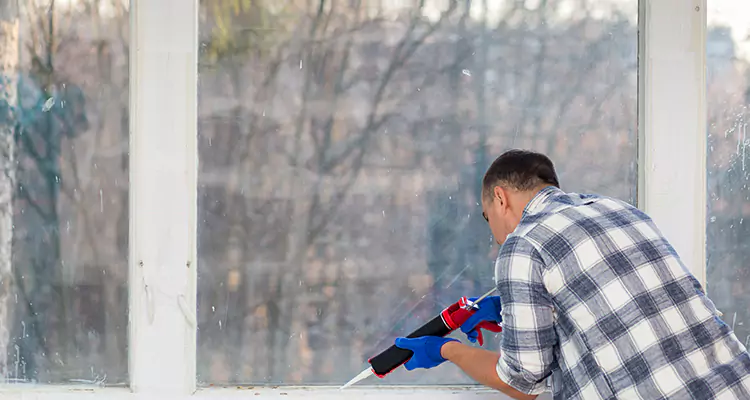 Repair Sliding Closet Doors Not Moving in Palm Springs, FL