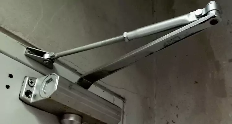 Door Closer Parallel Arm Installation in Palm Springs, FL