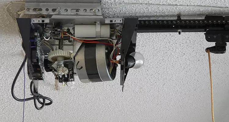 Garage Door Motor Replacement in Palm Springs, FL