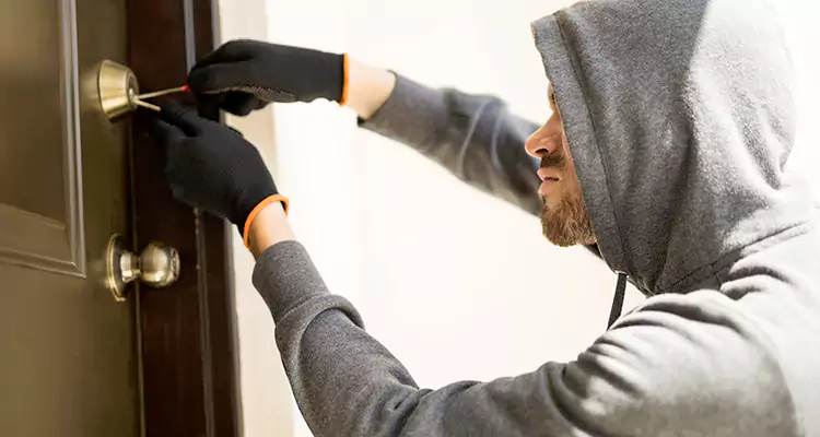 Emergency Motel Lock Repairs—Available 24/7 in Palm Springs, FL
